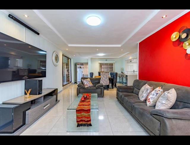 3 BEDROOM HOUSE FOR SALE IN VAN DYK PARK